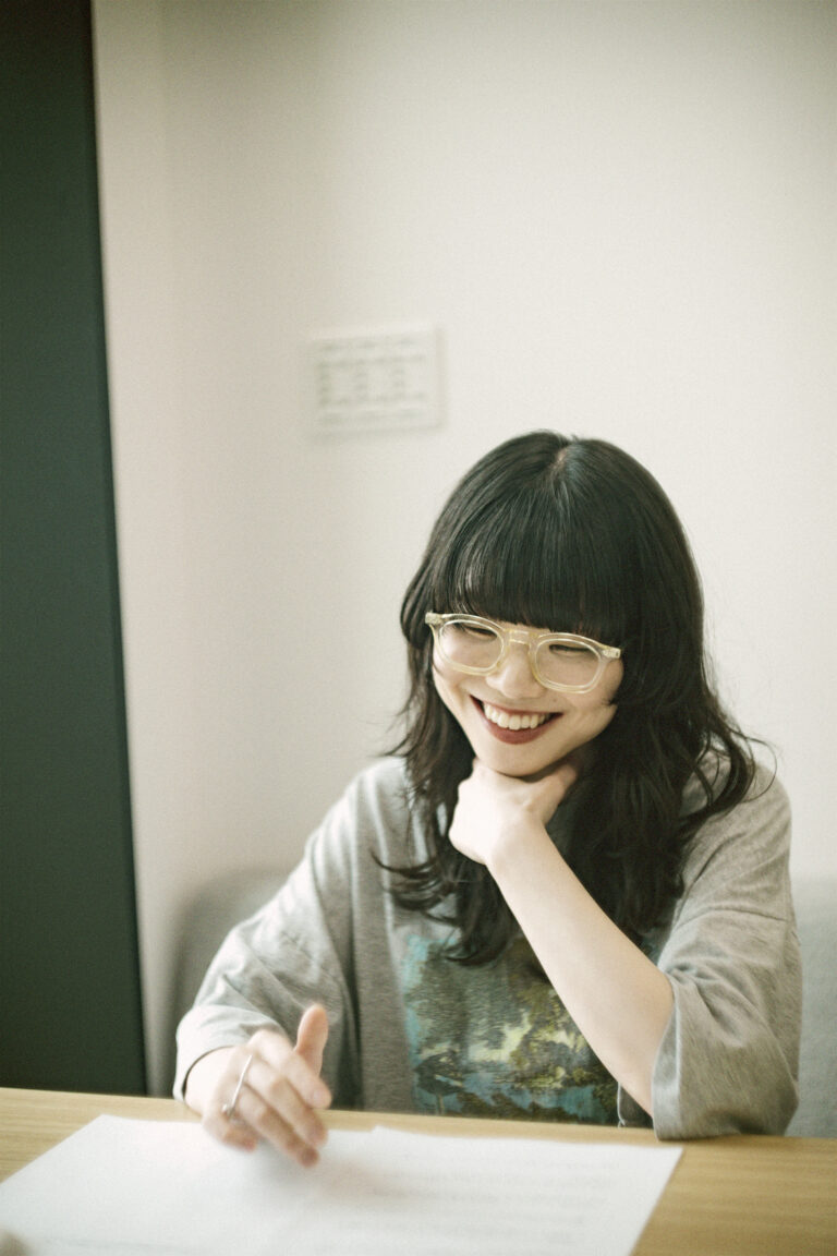 歌人・伊藤紺の創作における強さ。初エッセイ集『わたしのなかにある巨大な星』インタビュー